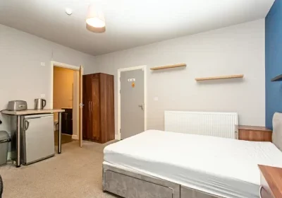 partnership-care-workshop-Netherton-Road-4-400x284